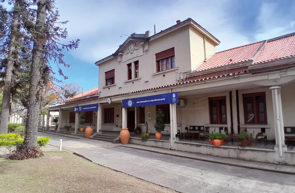 439120231006_095457 (1)