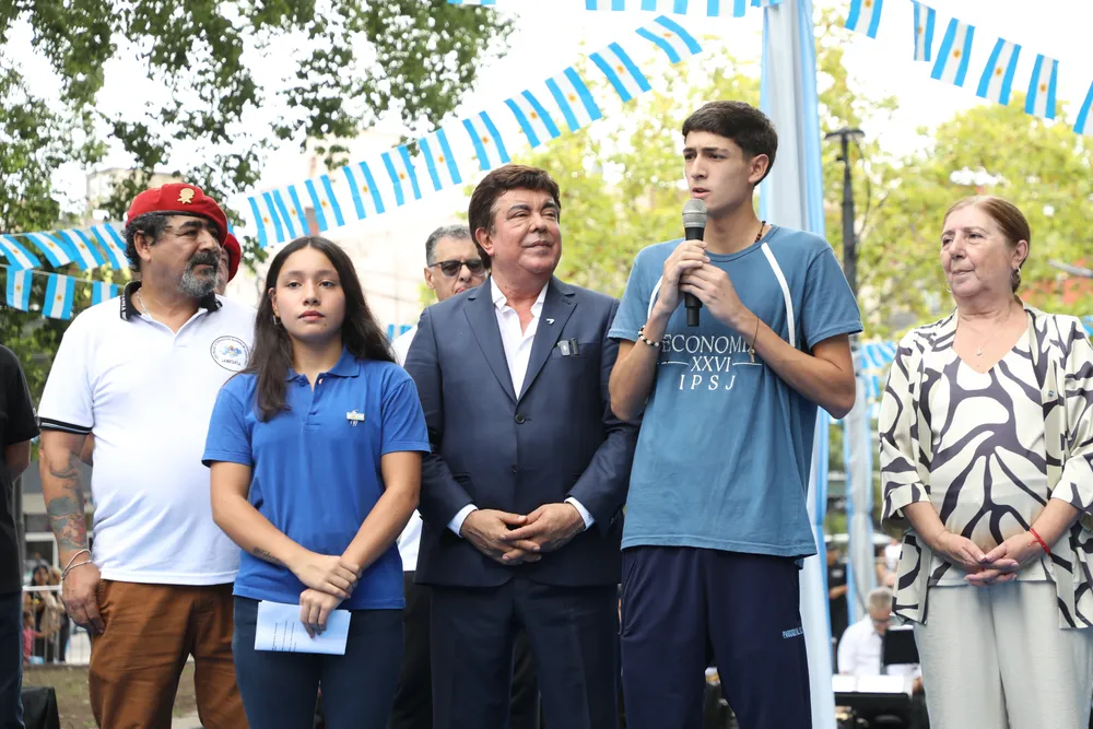 FE MALVINAS MTZ 2.jpg